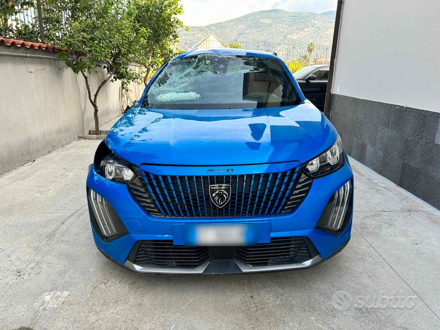 Peugeot 2008 2024 photo 2
