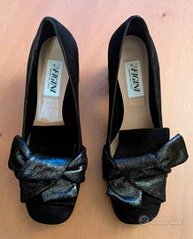 décolleté nere in camoscio di Figini