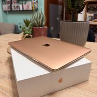 Apple MacBook Ari 13”
