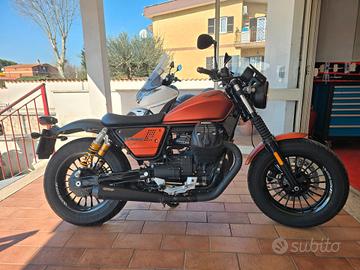 Moto Guzzi V9 BOBBER SPORT IN PROMO !!!