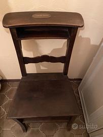 Antico inginocchiatoio in legno