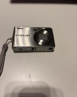 Nikon Coolpix  S600