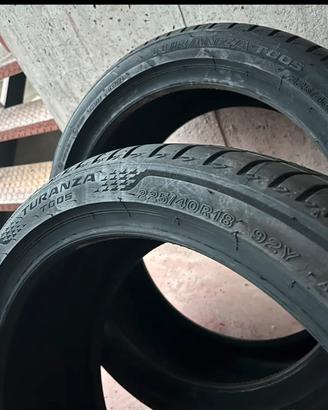 2 gomme Bridgestone Turanza misura 225 40 R18