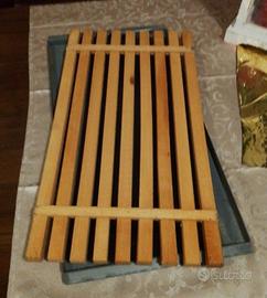 Tagliere con vassoio