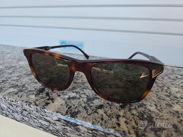 occhiali da sole Lacoste