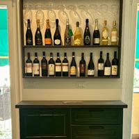 Cantina vino in ferro con porta bicchieri (8)