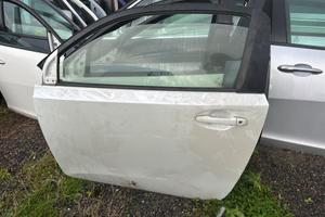 Sportelli Toyota iq