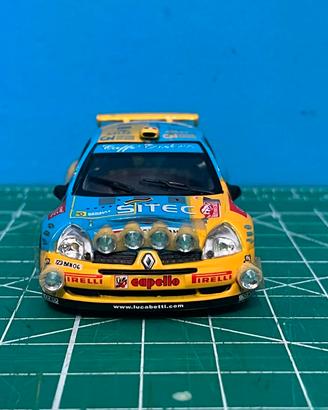 Fari supplementari per Renault Clio S1600 1:43