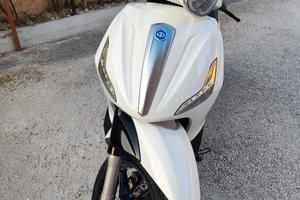 Piaggio Beverly 350