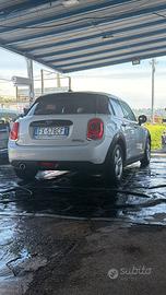Mini cooper D 1.5 diesel automatica