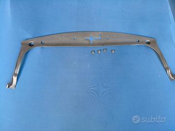 Plastica appoggio cofano Porsche