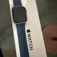 Apple whatch se 2 44