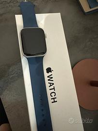 Apple whatch se 2 44