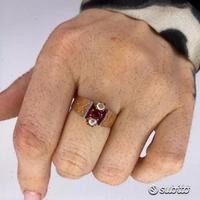 Anello antico oro con perline e pasta vitrea rossa