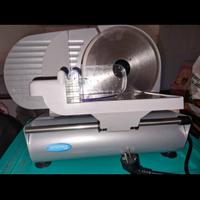 affettatrice in buono stato