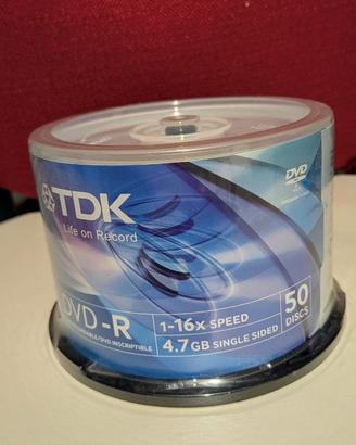Torre sigillata di 50 DVD Vergini TDK