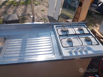 Lavandino doppia vasca con gas 