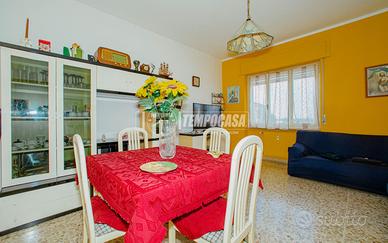 TRILOCALE A DUE PASSI DALLA STAZIONE CON CANTINA E