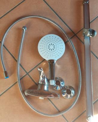 Kit doccia con Miscelatore e saliscendi 