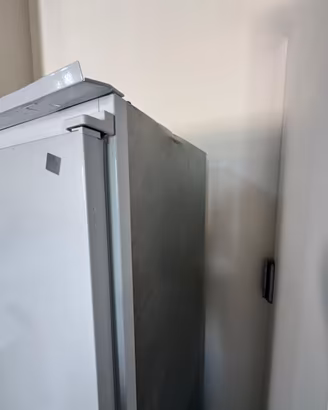 Frigorifero incasso Hotpoint combinato 275 L