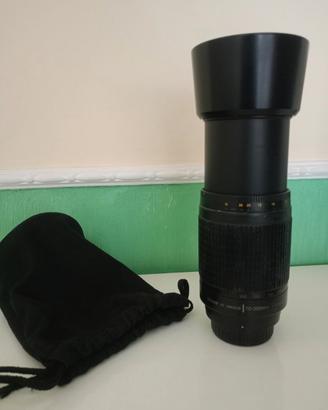 OBIETTIVO  ZOOM  70-300  PER  APPARECCHI  NIKON