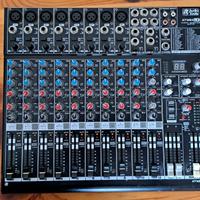 Mixer 12 tracce ATM82LX