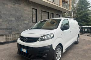Opel vivaro passo lungo anno 2020 euro 6d isc