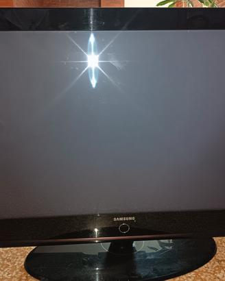 TV LCD 40"