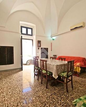 3 LOCALI A NARDÒ