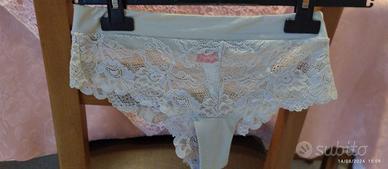 Slip brasiliana tg 42 Triumph