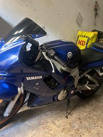 Yamaha YZF R6 - 2002
