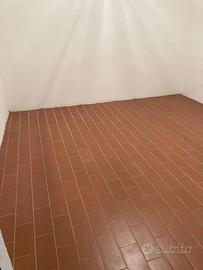 Locale per uso deposito