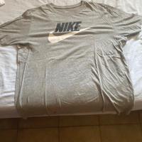 maglietta nike grigia