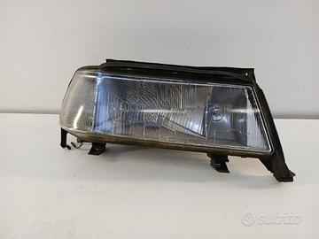 Faro ant dx LANCIA THEMA '88