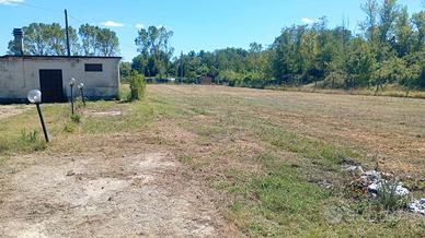 Terreno più annesso