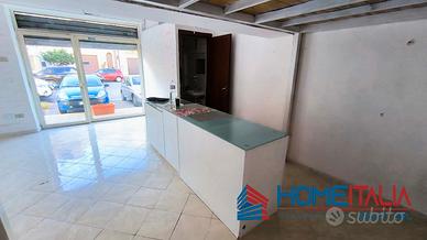 Locale commerciale zona stazione