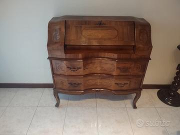 Antico scrittoio stile veneziano 
