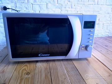 Forno a microonde perfette condizioni 