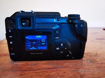 OLYMPUS E 300