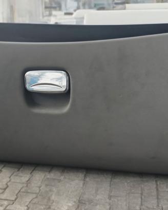 Casetto portaoggetti alfa 147