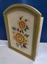 Cassettina in legno appendi chiavi