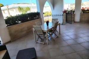 Pescoluse con bel terrazzo al piano primo Aurora