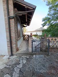 Rustico / Casale di 140 m² con 4 locali a Monteseg