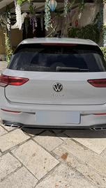 Golf 8 r line grigia anno 2024