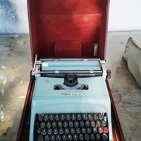 Macchina da scrivere Olivetti studio 44