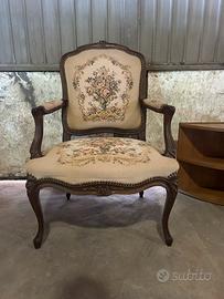 Poltrona bergère in stile luigi XV