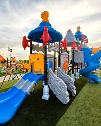Forniture per Parchi Giochi, Scuole, Luna Park ecc