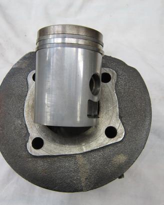 Cilindro Completo di Pistone Lambretta 125 2^ Seri