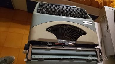 Macchina da scrivere