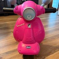 Vespa rosa cavalcabile CHICCO